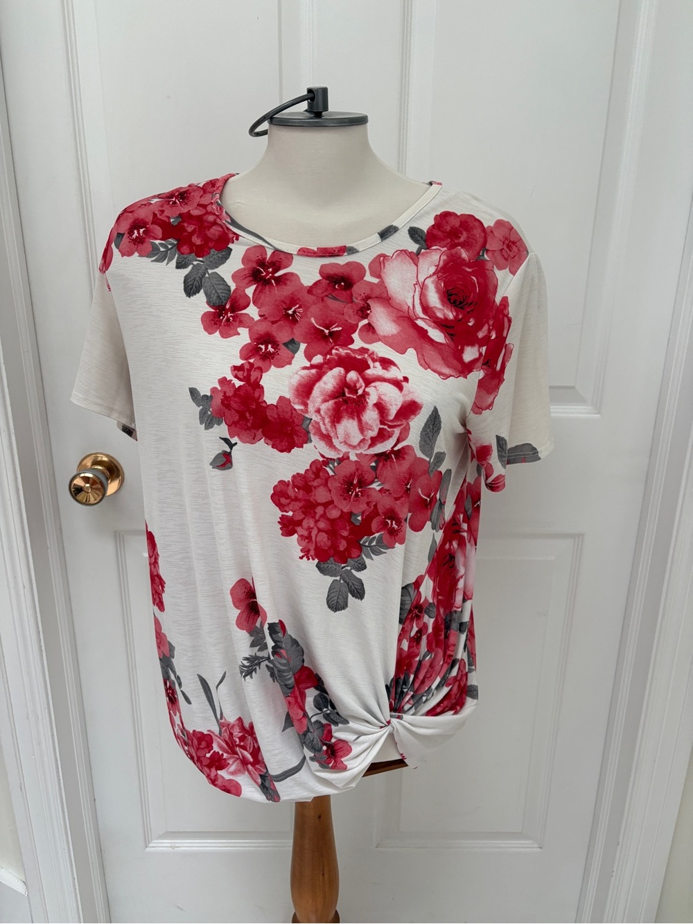 Eclipse Cream Top with Red Floral Print and Front Knot
